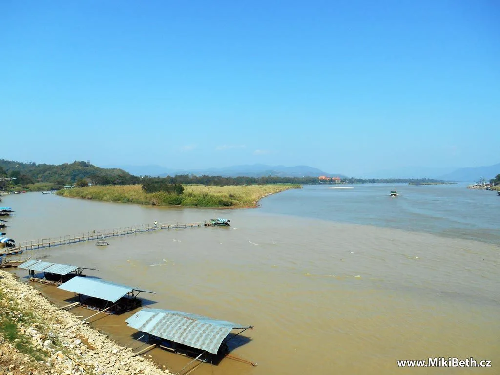 golden triangl ruak mekong river